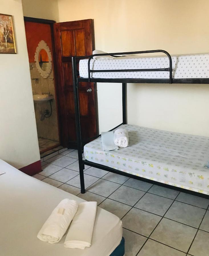 Hostal Brisas Y Olas San Juan del Sur Ngoại thất bức ảnh