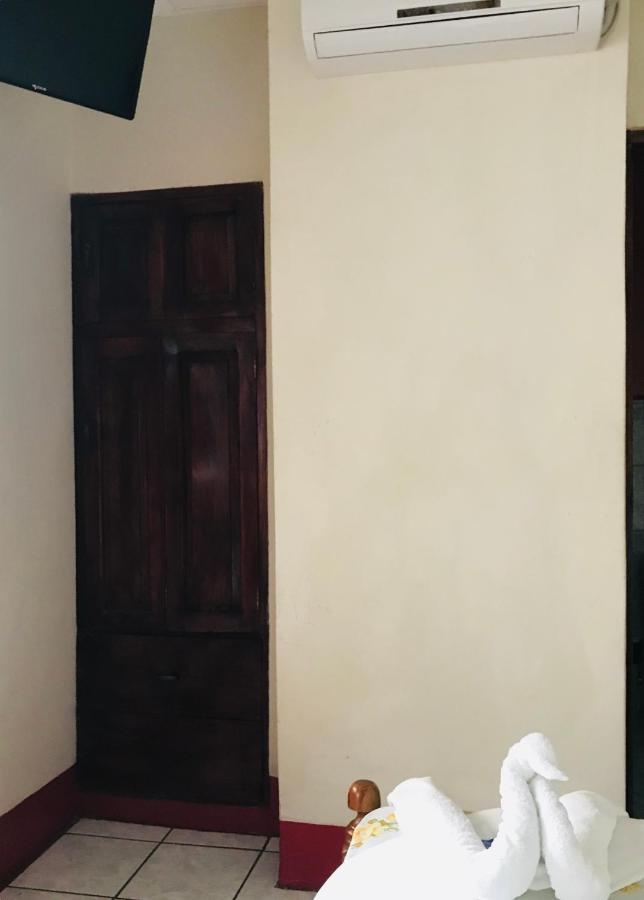 Hostal Brisas Y Olas San Juan del Sur Ngoại thất bức ảnh